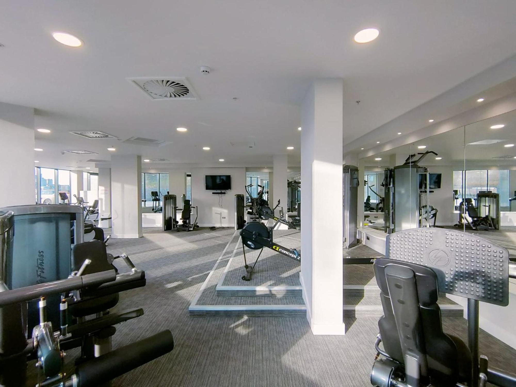 Snuggle Inn - Riverside Apartments - Views Over Looking London River Thames, Close To O2 Arena, London Excel, London City Airport, Thames Clipper- River Boat Service, Woolwich Ferry, Onsite Parking, Twin Room Option Available Ngoại thất bức ảnh